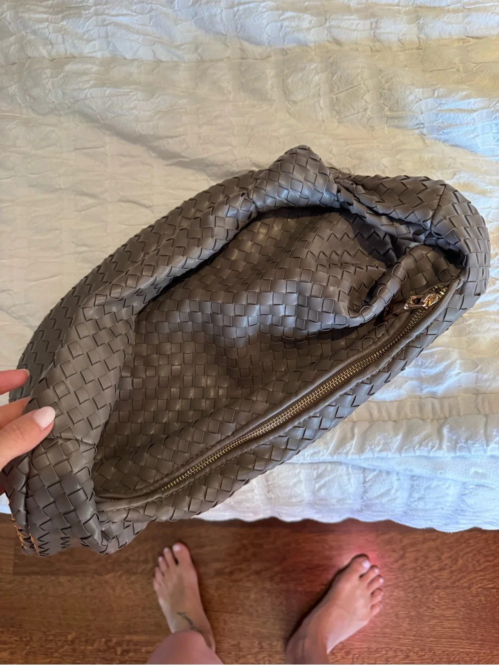 Woven Hobo Shoulder Bag in Taupe